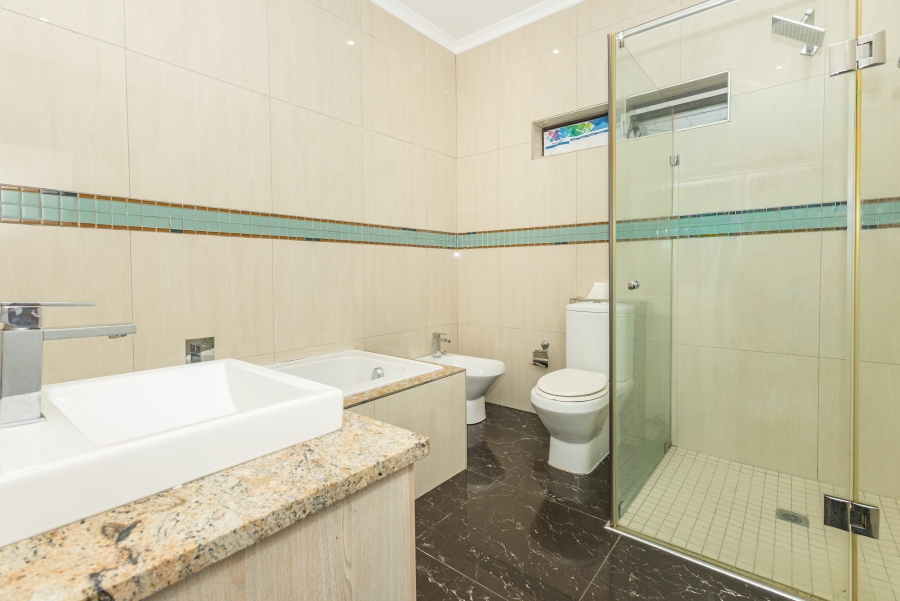 4 Bedroom Property for Sale in Parklands North Western Cape